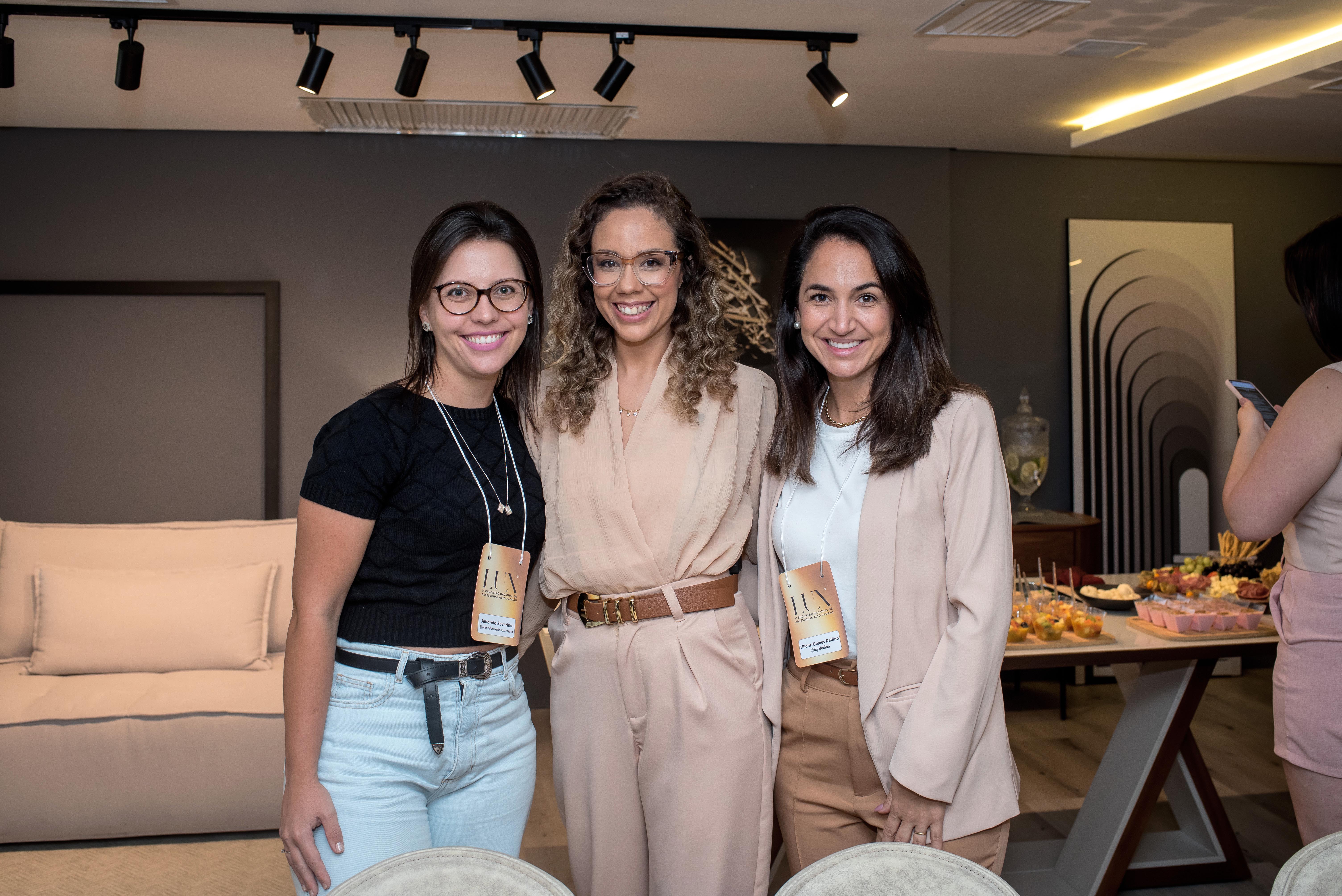Dani com alunas — networking no LUX 2023